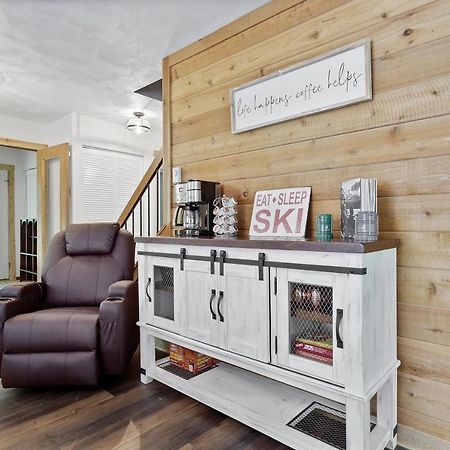 Charming Getaway L Recently Renovated L Hidden Valley L 4Br+3Bath L Hot Tub Somerset Exterior photo
